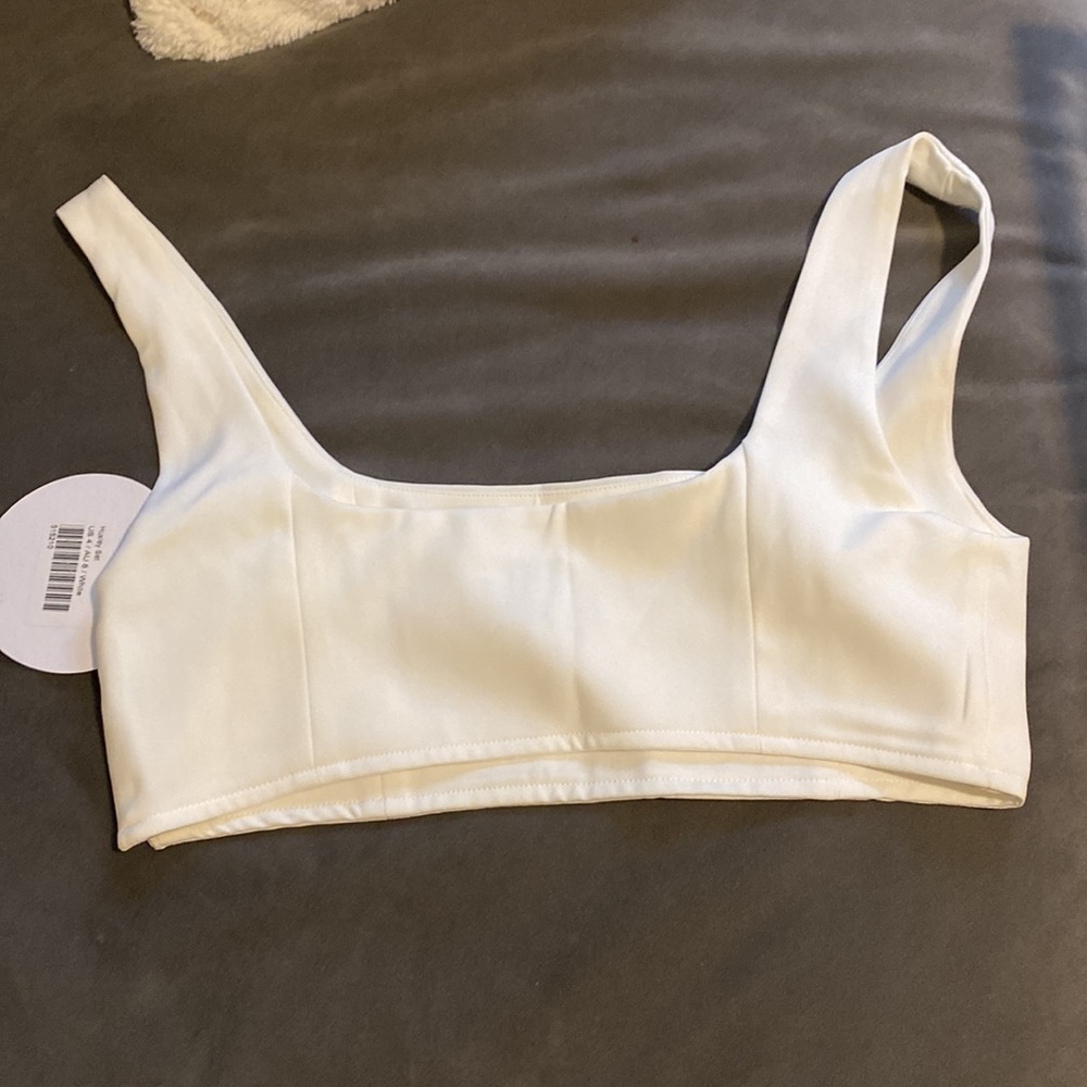 Princess Polly top. Top of two piece set. Size 4 US never worn. White. - Picture 2 of 3